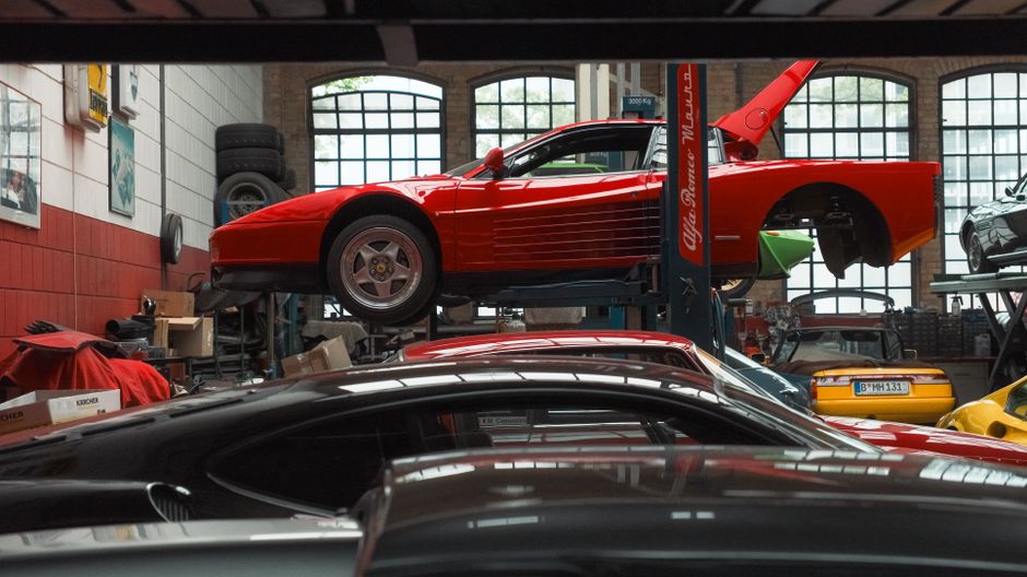 The Complete Guide to Servicing Your Car on Schedule